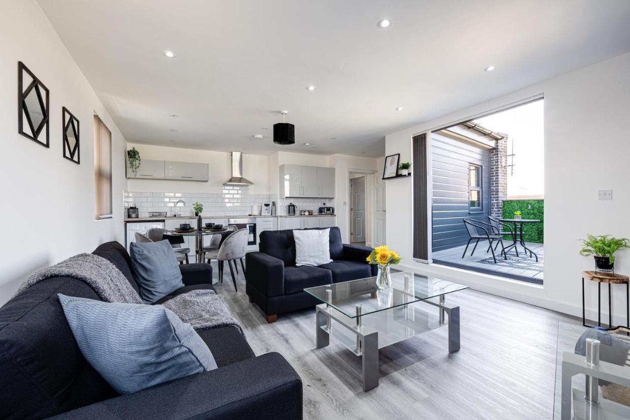 Top Floor Apartment With Private Balcony In Stockport Centre By Hass Haus Экстерьер фото