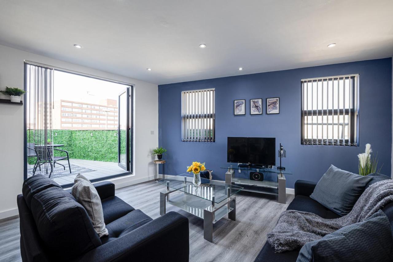 Top Floor Apartment With Private Balcony In Stockport Centre By Hass Haus Экстерьер фото