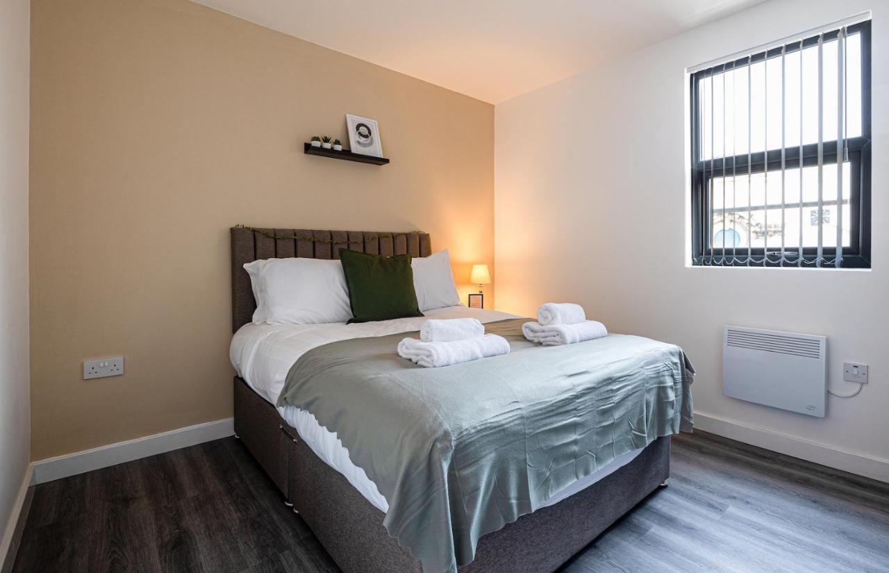 Top Floor Apartment With Private Balcony In Stockport Centre By Hass Haus Экстерьер фото